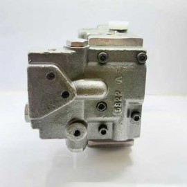 رگلاتور پمپ هیدرولیک بیل مکانیکی نیوهلند E215B و E245B